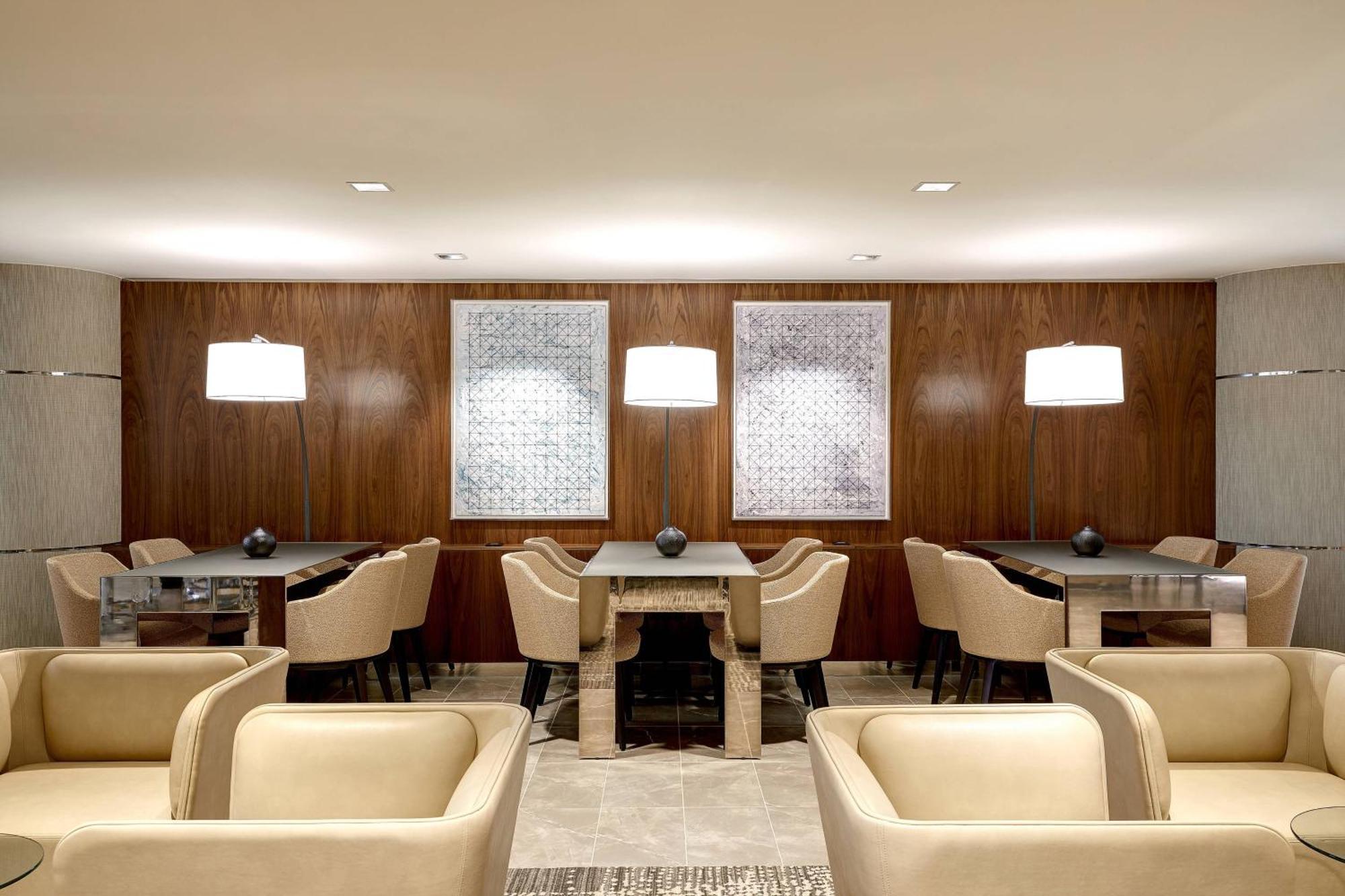 Ac Hotel By Marriott Dallas Downtown Экстерьер фото