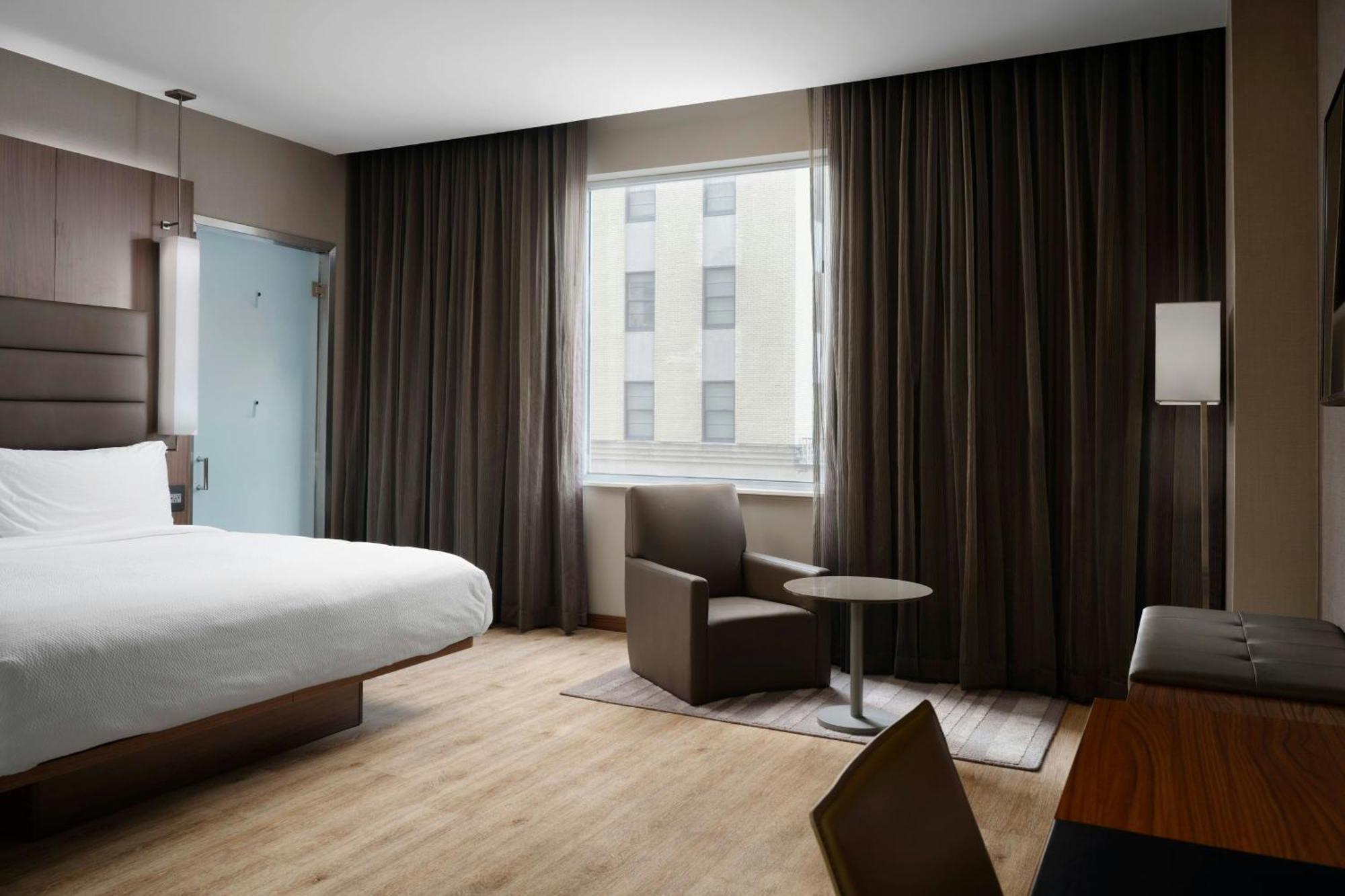Ac Hotel By Marriott Dallas Downtown Экстерьер фото